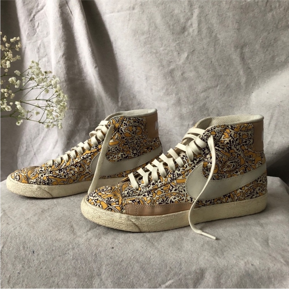Nike Blazer Mid shoes